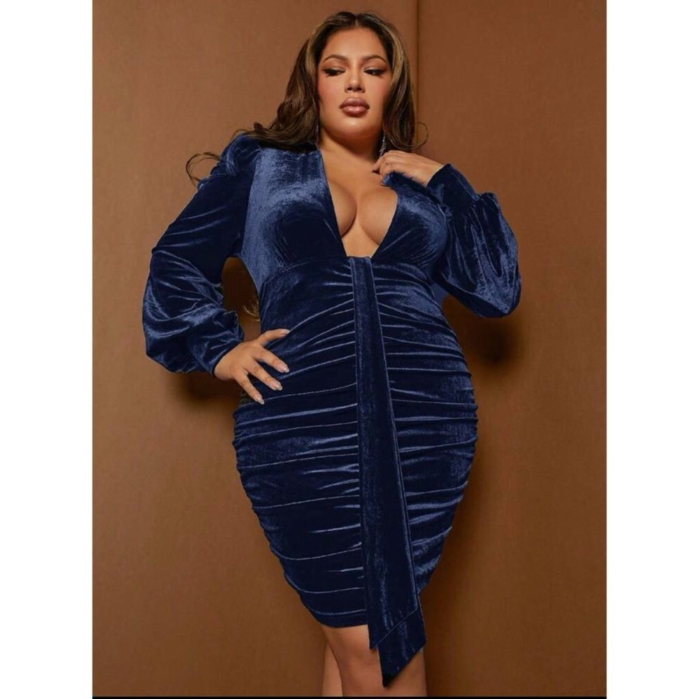 Shein Sxy Plus Ruched Velvet Bodycon Dress
